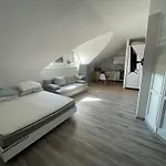 Sunny House *