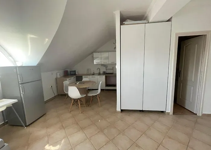 Sunny House